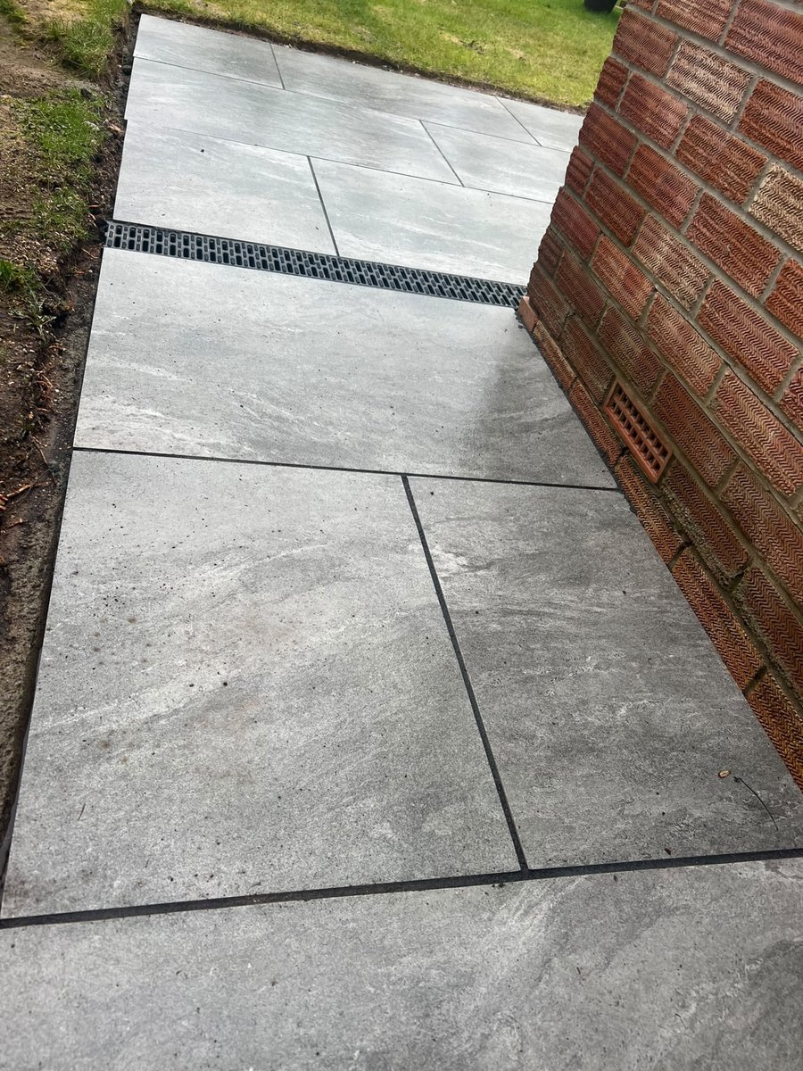 Porcelain Patios by PC Landscaping in South Devon: project photo 4