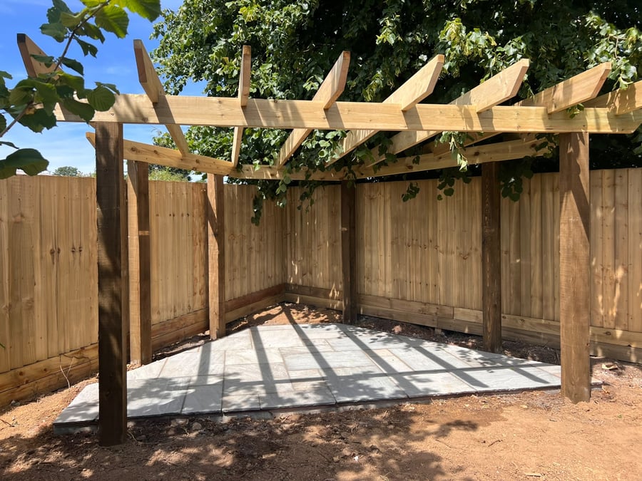 Pergolas by PC Landscaping in South Devon: project photo 3
