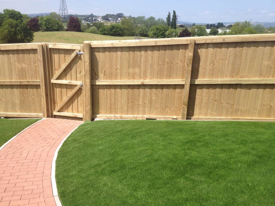 Fencing by PC Landscaping in South Devon: project photo 12